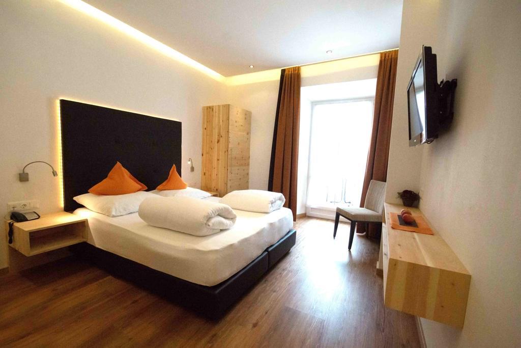 Gasthof Zum Goldenen Loewen Nauders Luaran gambar