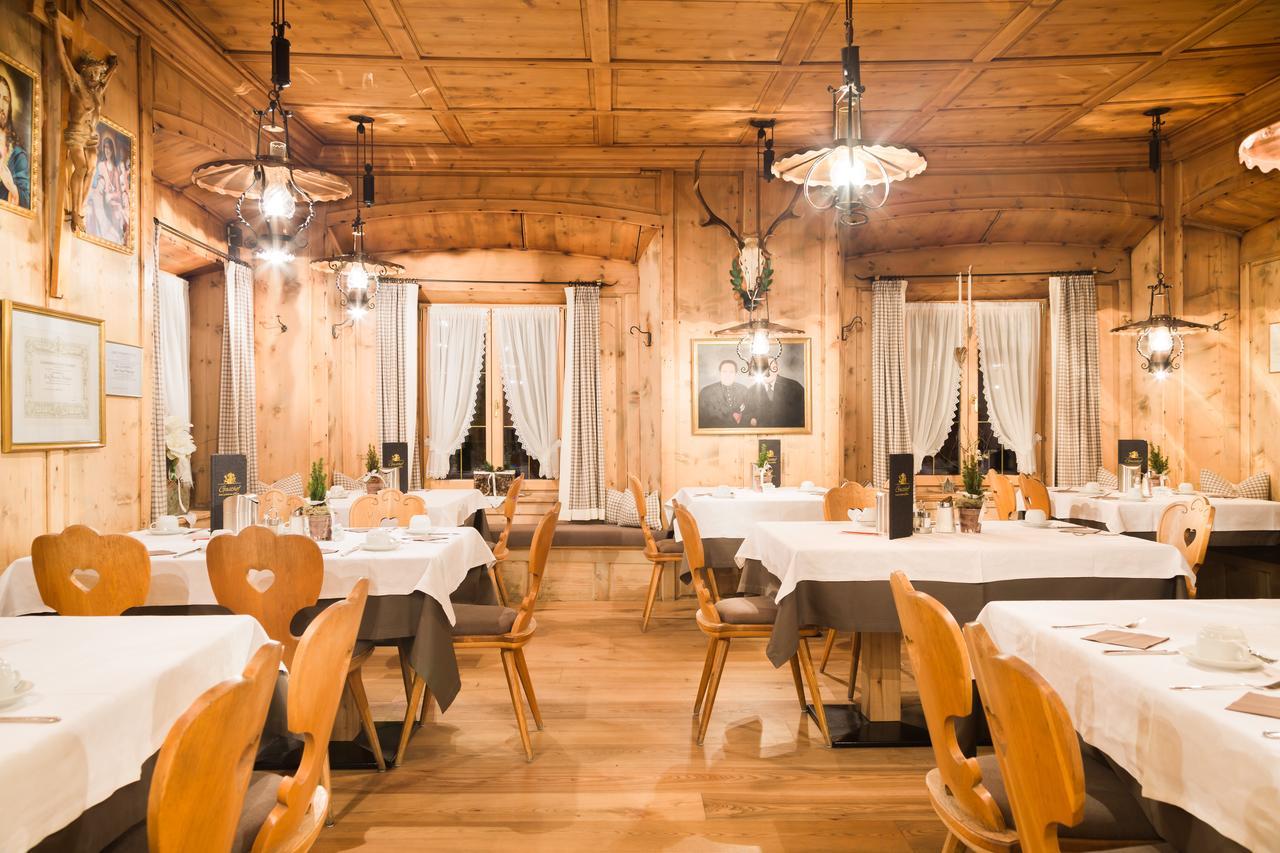 Gasthof Zum Goldenen Loewen Nauders Luaran gambar